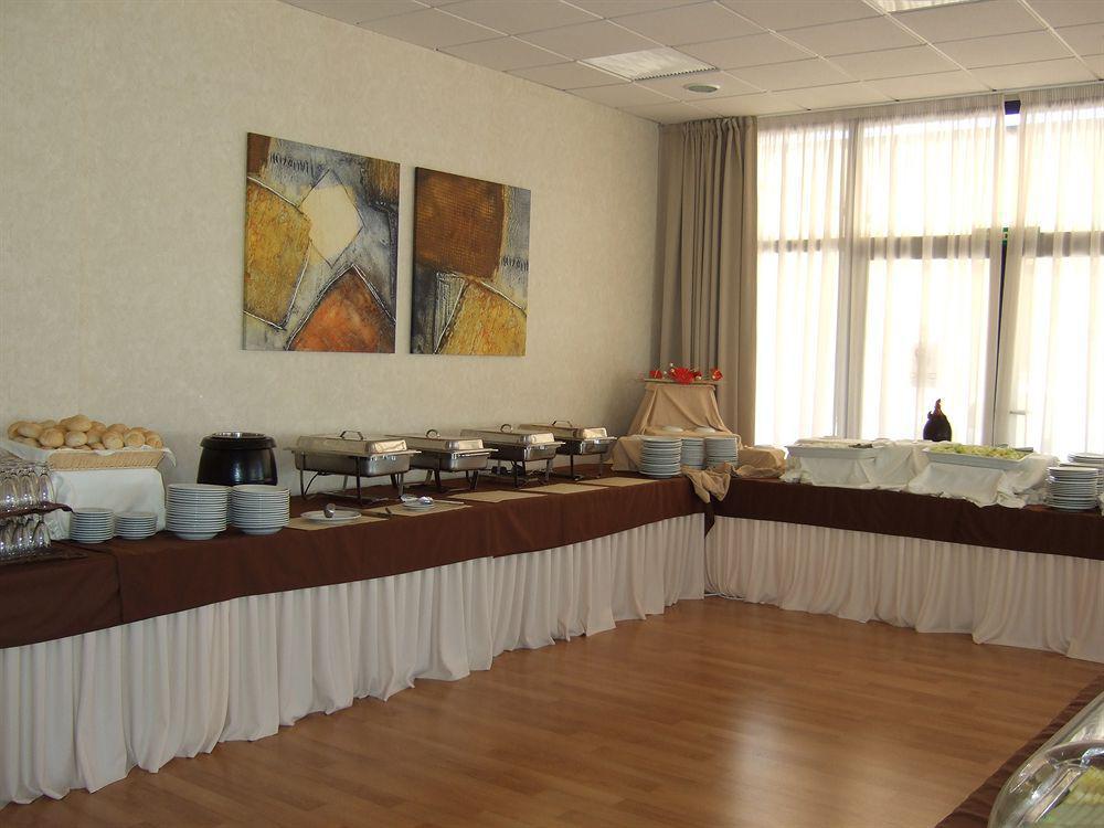 Hotel Exe Palmera Sewilla